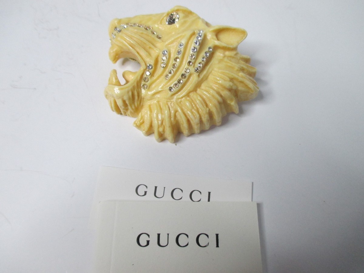 GUCCI Ivory Resin Tiger Head Brooch グッチ Gucci Tigerhead Brooch Pin Ivory Resin With Crystals Made in