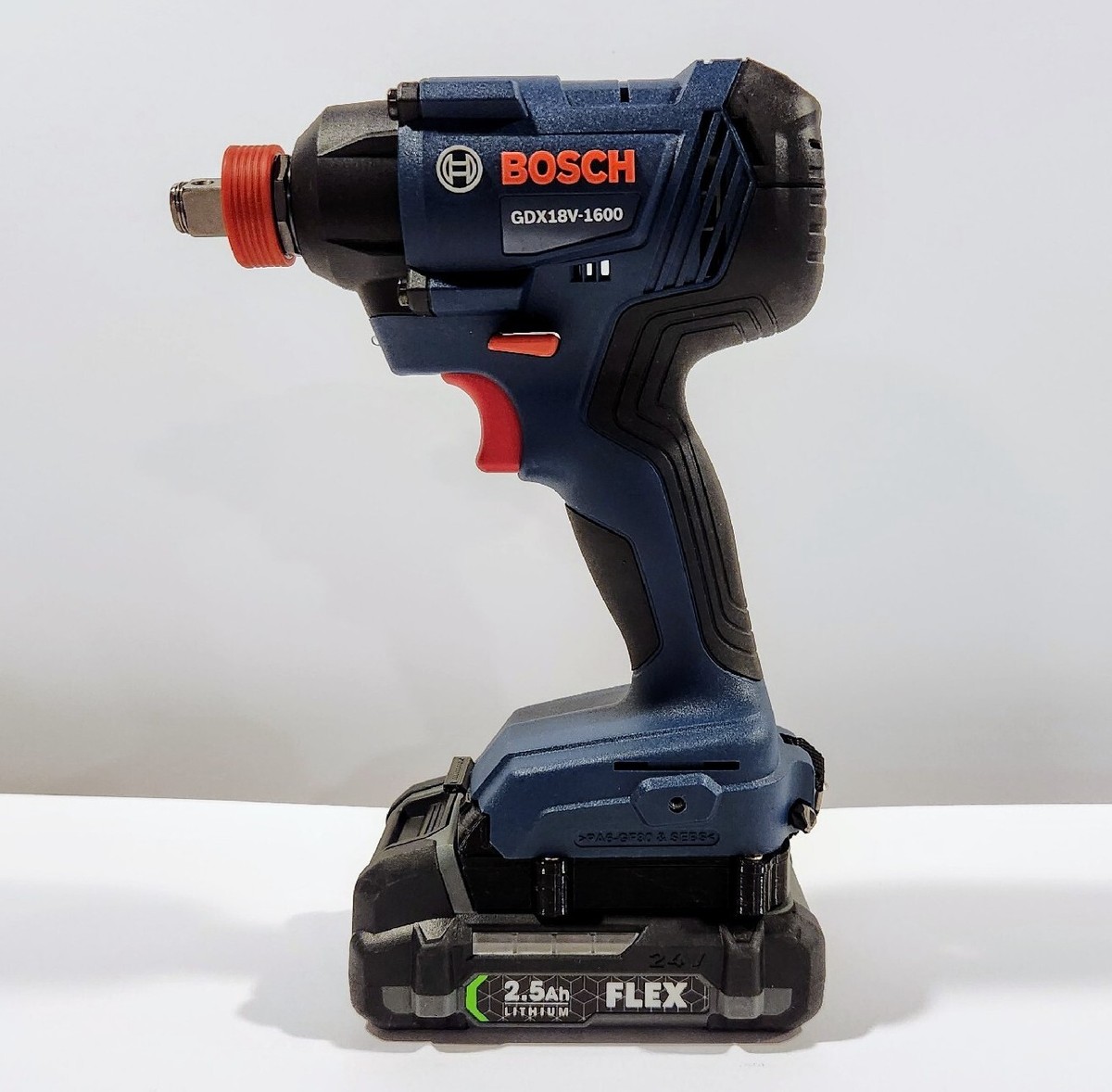 Lot D'outils Bosch 18V - Perceuse Visseuse + Accessoires - Occasion