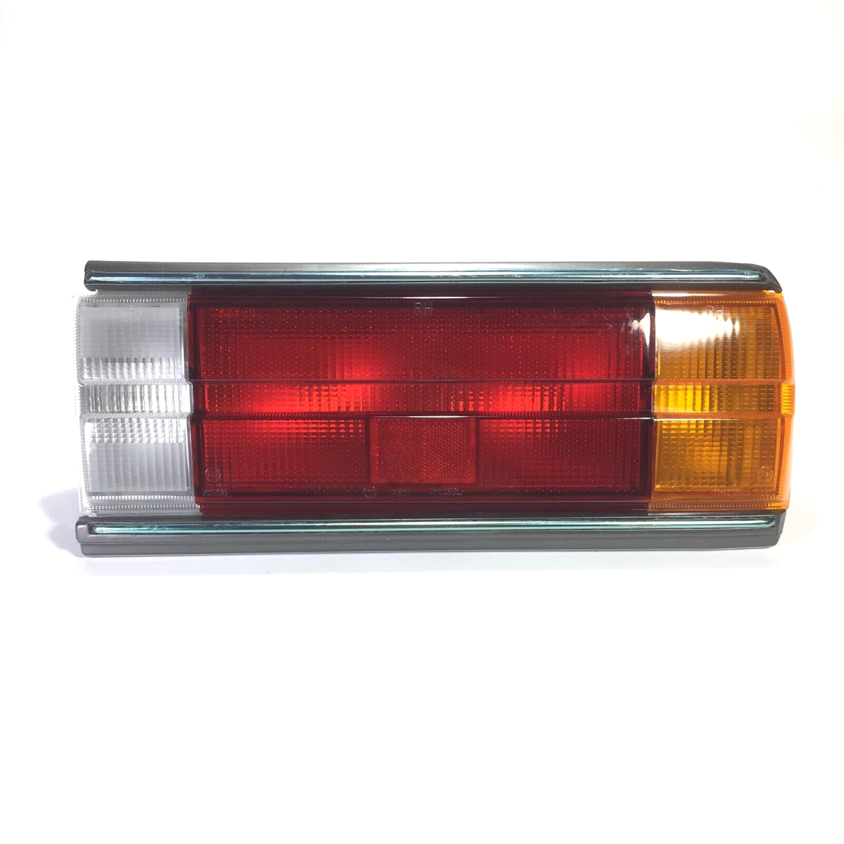 Tail Light Rear Lamp RH Side Fit 1980 Datsun Violet 140J (A10) New