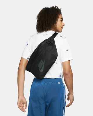 Nike Tech Hip Pack 10L Große Gürteltasche Schwarz Unisex BA5751-010