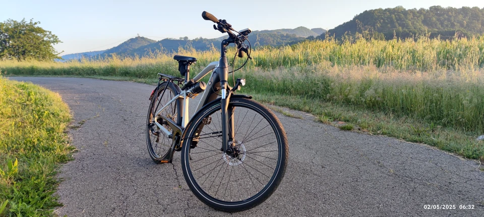 bicicletta elettrica usata solo 3 volte immacolata pari al nuovo - Immagine 2 di 4