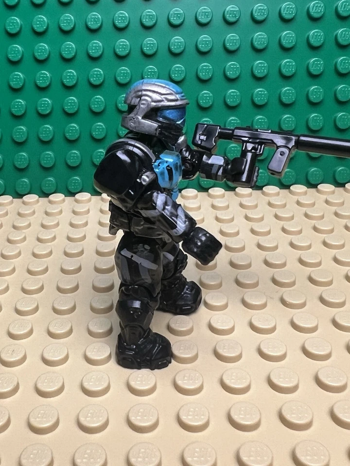 HALO Mega Bloks Urban Specialist w/Weapon 96931 ODST Ambush - Image 4 of 4
