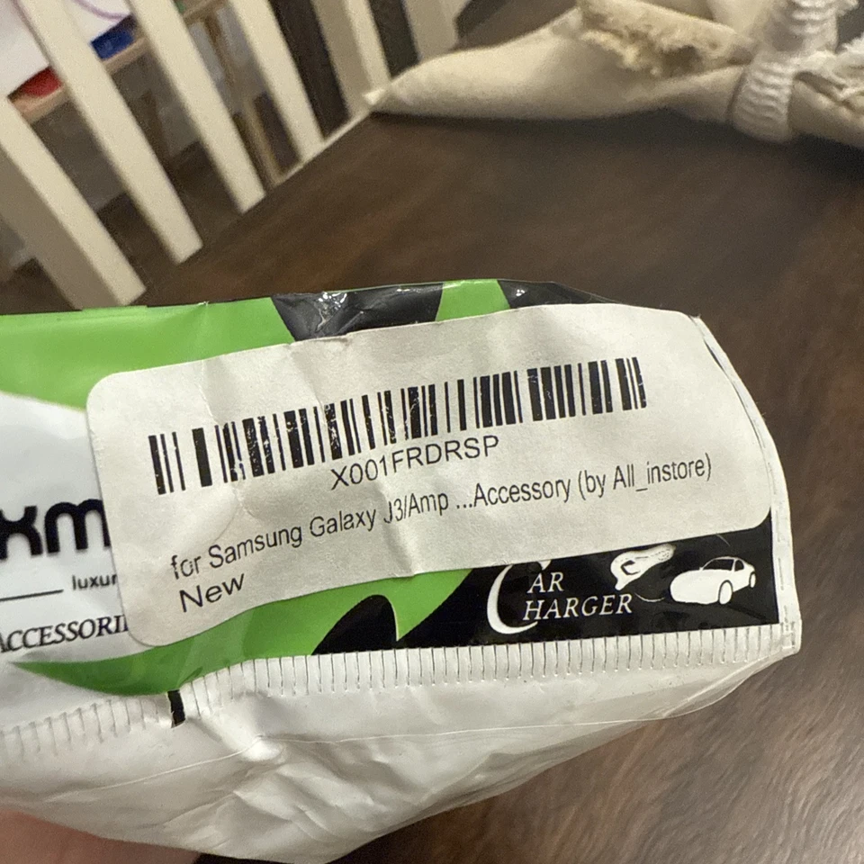 New! Luxmo Micro USB Car Charger with Coiled Cable - Image 4 of 4