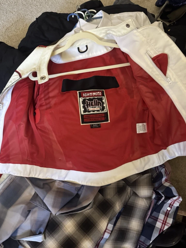 Icon Hella Crossbone Motorcycle Jacket Red/white Womenβs Size Medium New - Image 4 of 4