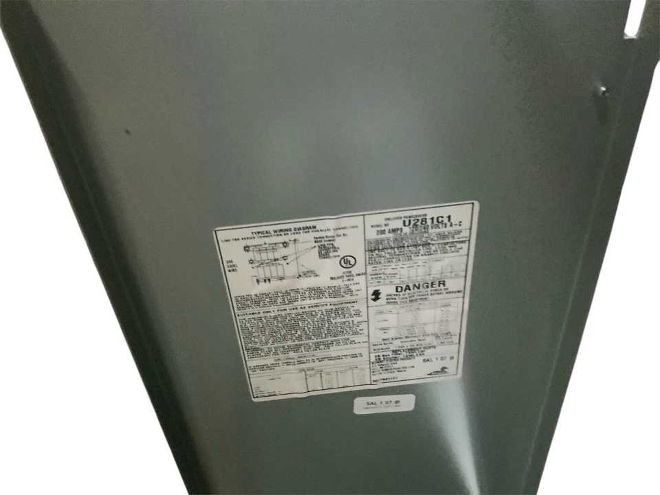 U281C1 Midwest 200 Amp Main Breaker  4-Space 1"  Load Center w/ Feed Thru Lugs - Image 4 of 4