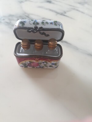 Alte Limoges Parfum Box für 3 Fläschchen Peint Main
