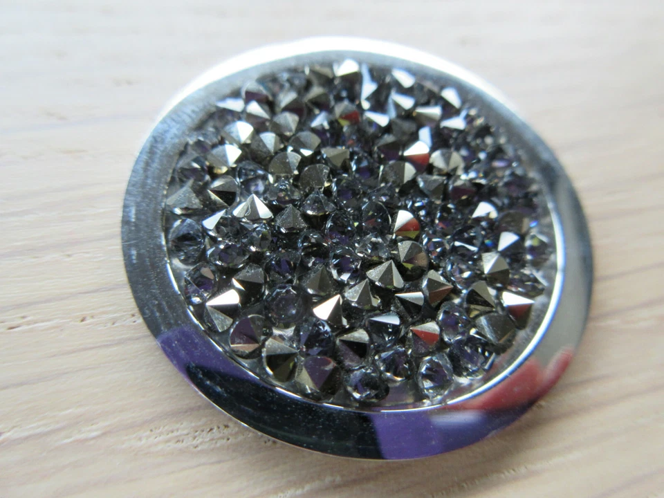 MI MONEDA Lg DELUXE METALLIC Graphite & Gold SWAROVSKI Crystal Coin NEW HTF - Image 2 of 4