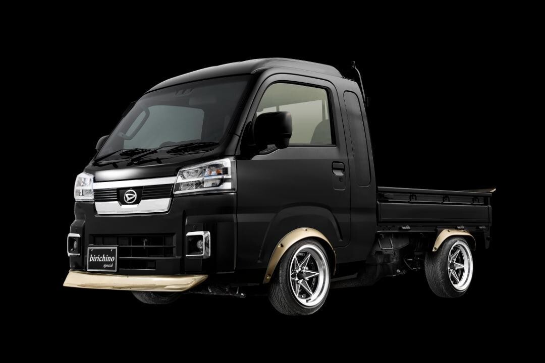 Fender flares over arch unpainted DAIHATSU Hijet truck S500P