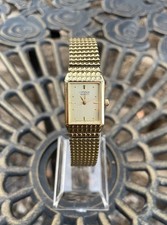 CITIZEN Quartz Women's Gold Tone stretch Band Wristwatch - Tested Working