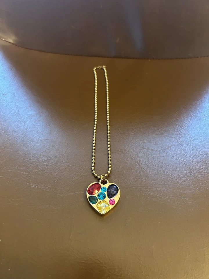 Collar Colgante Corazón Oro Piedras Preciosas Marc Jacobs Vintage Foto 4 de 4