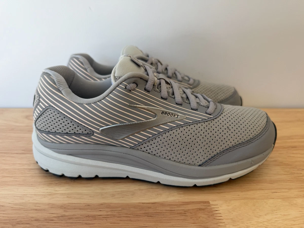 Brooks Women display picture 1