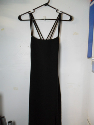 New Likely Cross Spaghetti Straps Gown W/Great Criss Cross Pattern On Back S-00