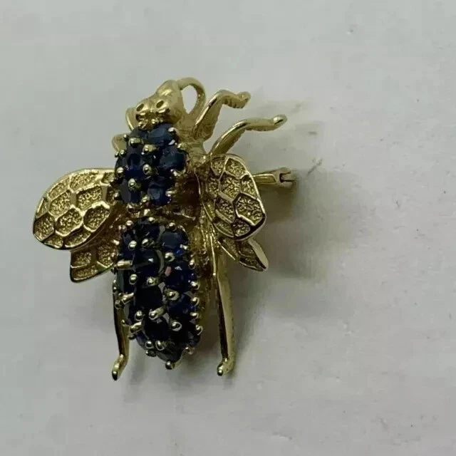 2.30 CT Round Cut Blue Sapphire Bee Brooch Pin & Pendant 14K Yellow Gold Plated - Image 4 of 4