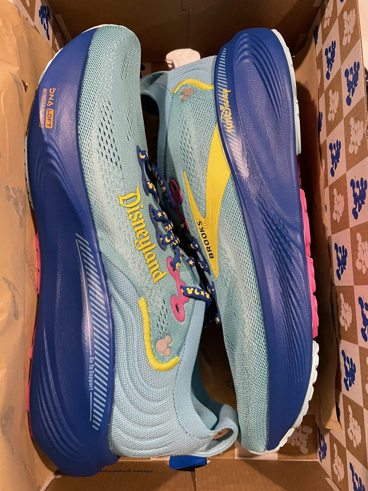 Brooks Adrenaline GTS 25 runDisney DL Half Marathon Shoes Size Women’s 7