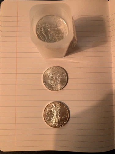 2011 Silver Eagle 20 Coin Roll. Uncirculated.