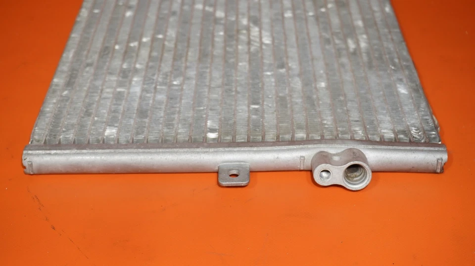 PORSCHE CARRERA 911 CONDENSADOR AC 2007 2008 2009 2010 2011 2012 2013 99657311103 Foto 4 de 4