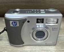 HP PhotoSmart 935 5.3MP Digital Camera - Silver - Model Q2214A