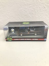 CLASSIC TV SERIES DC BATMOBILE WITH BATMAN FIGURE 1:32 SCALE JADA AGES 8 & UP