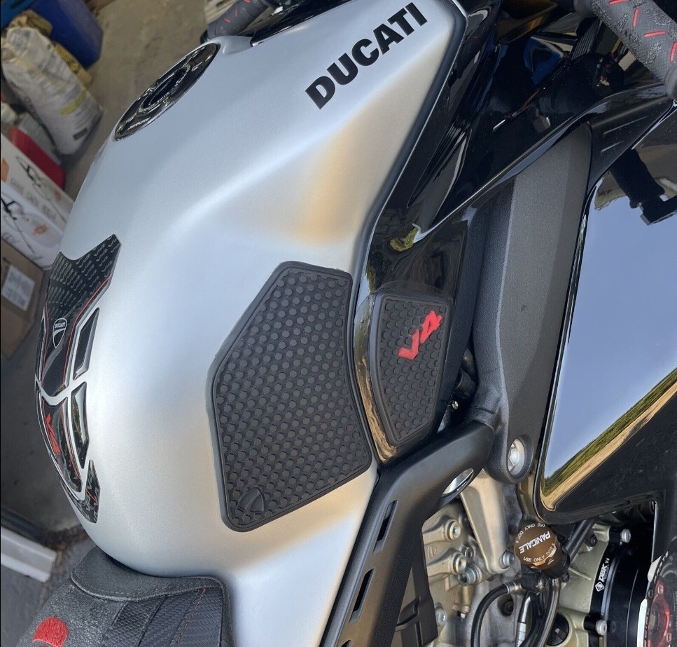Street] Ducati Panigale V4R 2023 : 240 Ch De Puissance Pure Avec Une Technologie Issue Du Motogp
