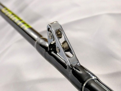 OKIAYA COMPOSIT 150-200LB “Marlin Mangler Series Saltwater Big Game Roller Rod - Picture 5 of 11