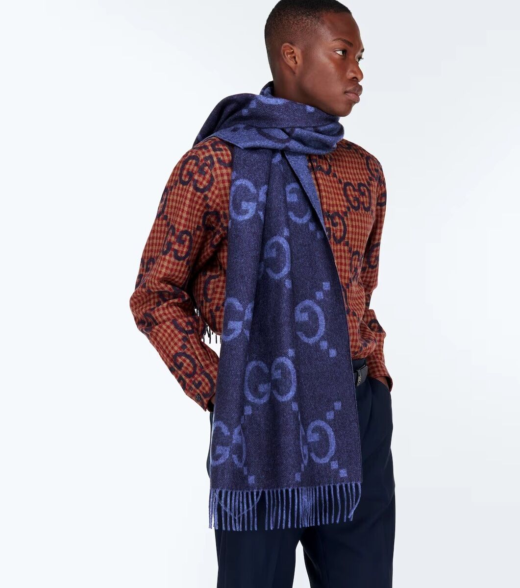 $995 Gucci GG Men's 100%Cashmere Jacquard Scarf Navy/Ivory $995 Gucci GG Men's 100%Cashmere Jacquard Scarf Navy/Ivory