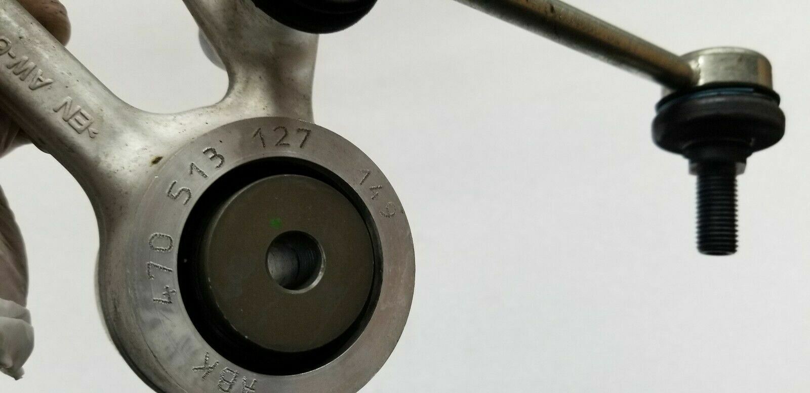 LAMBORGHINI AVENTADOR REAR SHOCK ARM MOUNT LEVER OEM 470513127