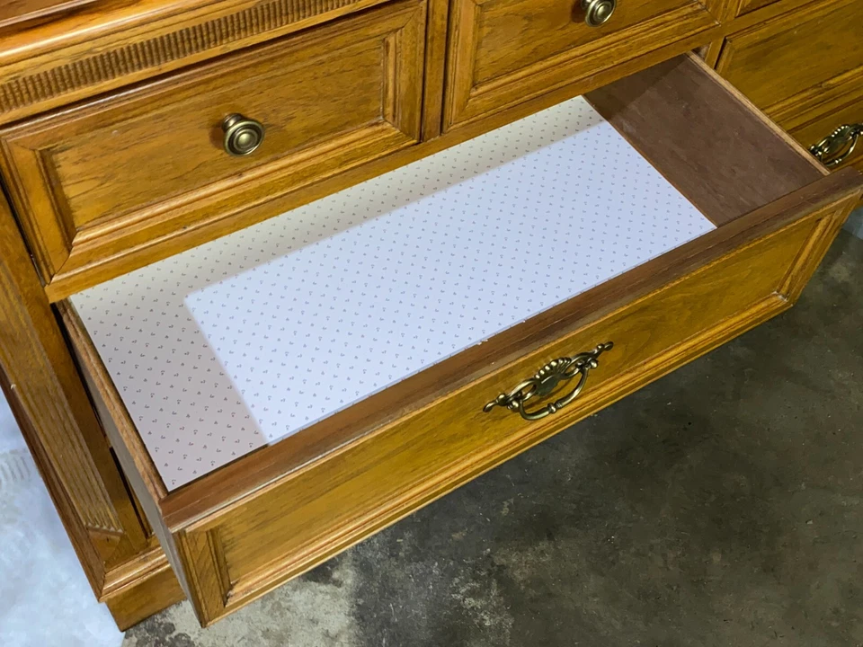 antique lexington drersser - Image 2 of 4