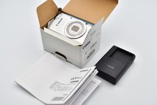     Near Mint in Box Canon IXY 200 20MP Compact Digital Camera Silver From Japan