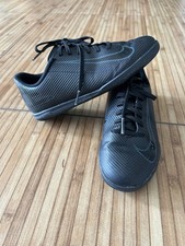 Nike Fußballschuhe Kinder Hallenschuhe, Größe 33, Schwarz
