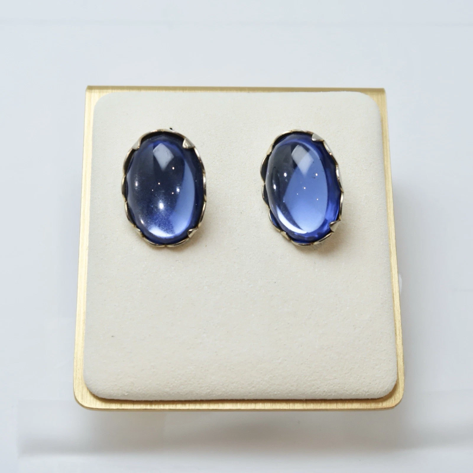 EMMONS Mark EMJ Blue Glass Cabochon Vintage Clip On Earring Jewelry E04