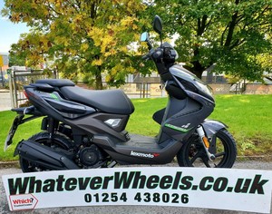 Lexmoto Enigma 125cc Learner Legal Sports Scooter Twist Go Moped Ebay