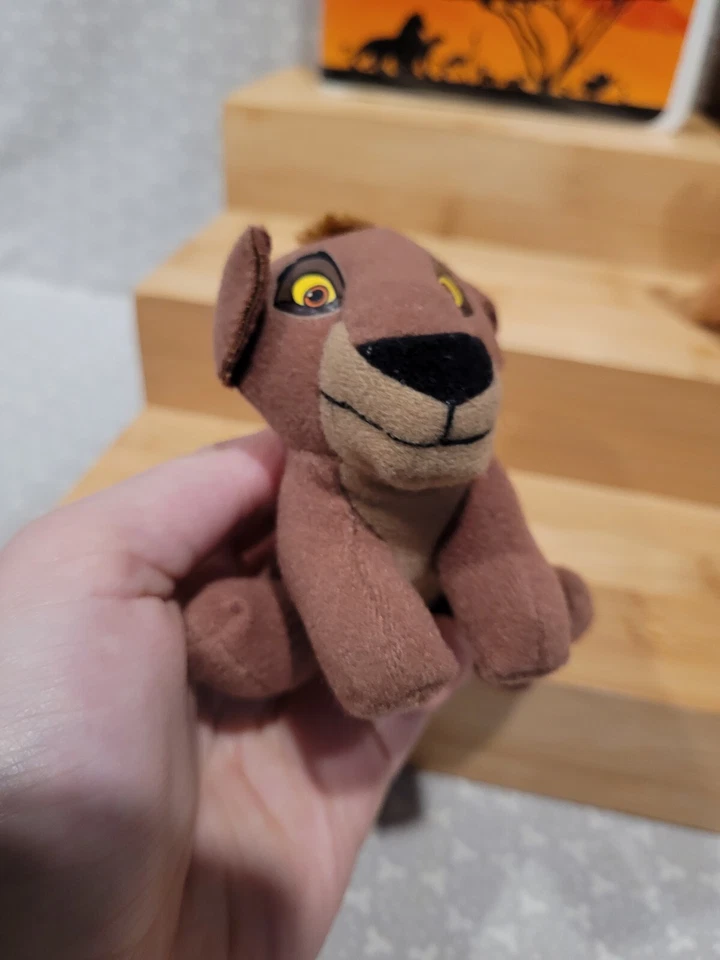 Lion King II Simba's Pride VHS Book Zira Kiara Simba Disney Store Kovu Plush Lot - Image 4 of 4