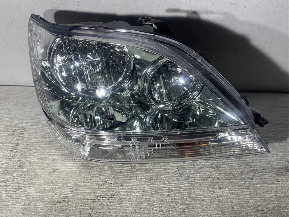 Faro halógeno TYC 2001-2003 para pasajero derecho Lexus RX300 20-5807-90 Foto 2 de 4