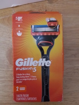 Gillette FUSION 5 Men's Razor 1 Handle + 2 Blade Refills