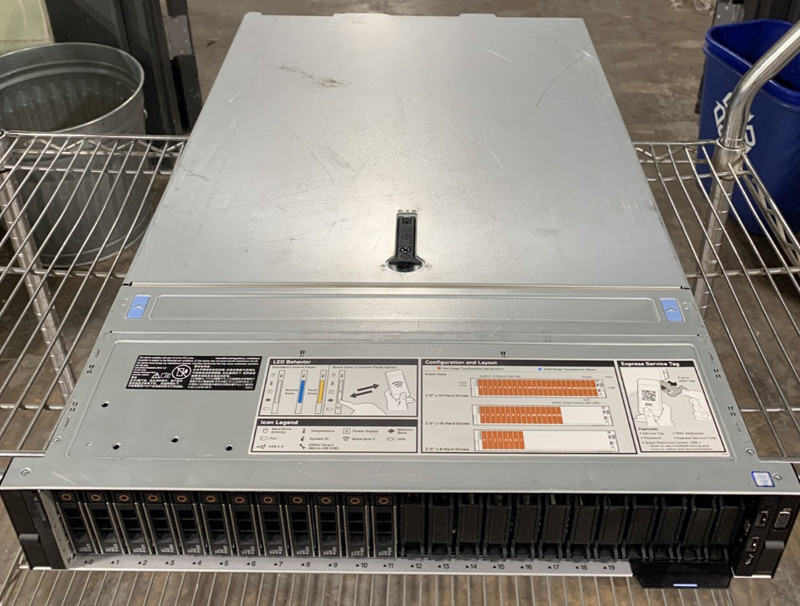 Dell PowerEdge R740xd/ 2x Gold 5220 CPU @2.2GHz | 128gb | 11x 600Gb HDD