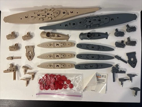 1987 Vintage Torpedo Run Floor Wars Game Parts Lot Milton Bradley MB Ships Subs