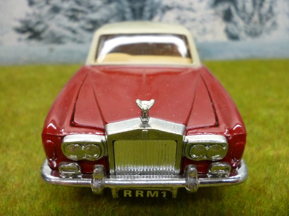 CORGI Classics : 1971 RR Corniche Nr. 279 rot/creme 1:43 ! "NEU" Zustand in OVP - Bild 4 von 4