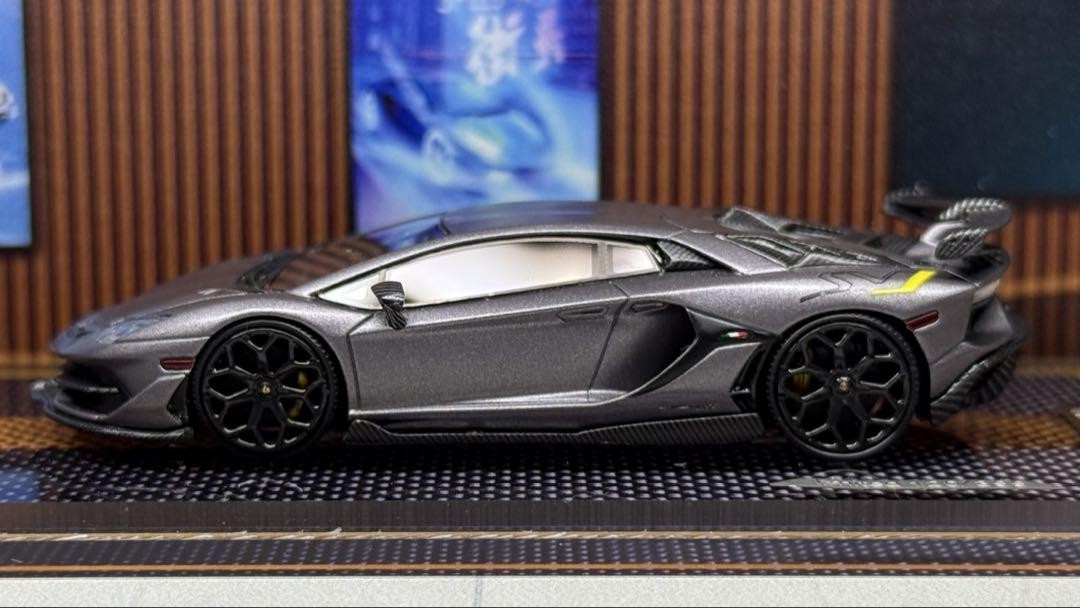 AMA64 1/64 ランボルギーニアヴェンタドールSVJ 1/64スケール MINI GT「ランボルギーニ・アヴェンタドールSVJ