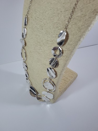 Chico's Silver Tone Hammered Metal Long Necklace Statement Shiny Bold Geometric - Picture 11 of 11