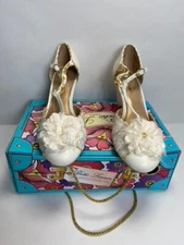 Poetic License Women Cream Ivory Gold Wedge Heel Shoes Size US: 7 / 7.5