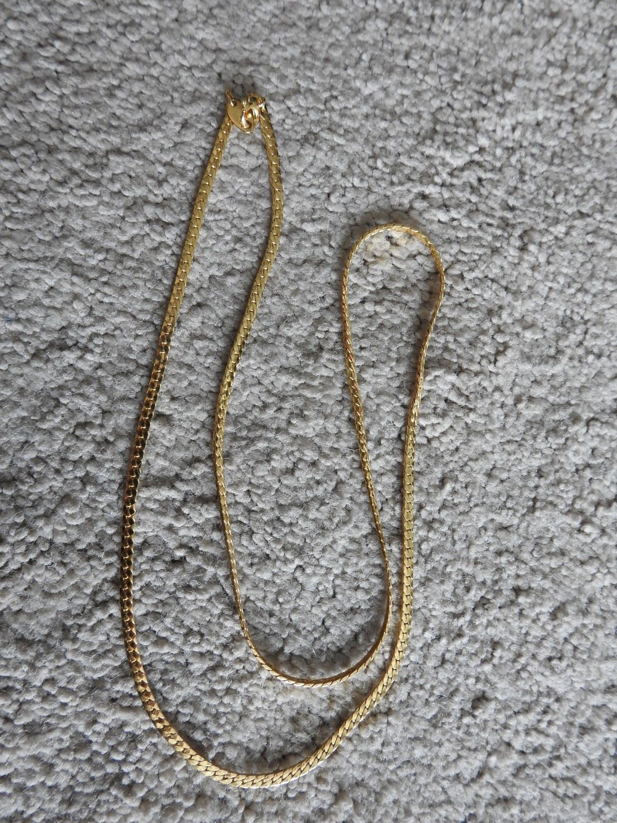 Vintage Avon Gold Tone Herringbone Neck Chain Necklac… Gem