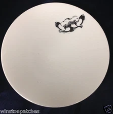 FIGGJO NORWAY VERDE 6 5/8" WHITE BREAD PLATE WITH PAIR OF FLYING BIRDS IN BLACK 