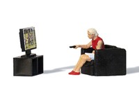 Preiser 28259 Frau Auf Sofa Vor Dem Fernseher Einzelfigur Exklusivserie H0 Neu