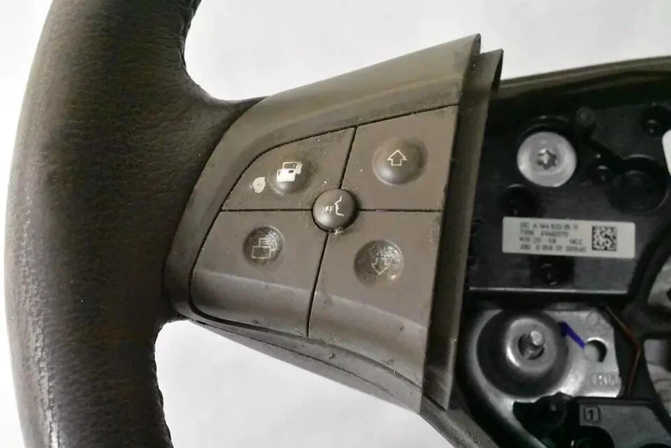 06-08 Mercedes X164 GL450 ML350 R350 Steering Wheel Beige 1644605103 OEM - Image 3 of 4