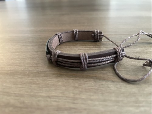 Pulsera Believe Marrón Cuero PU Corbata Cuerda Marrón Ajustable Muñequera - Imagen 5 de 7