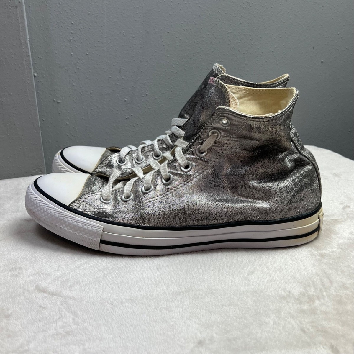 Converse Hi Top Sneakers size 10 Women 8 Men Metallic Silver