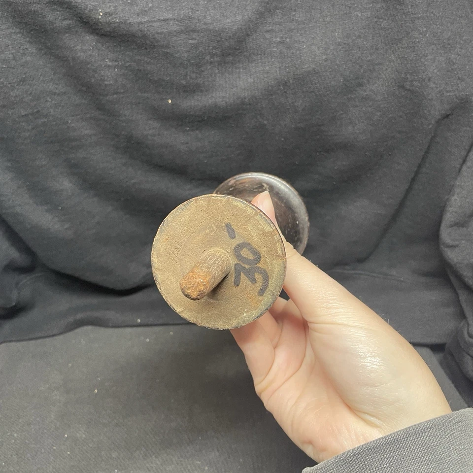 ACABADO DE MADERA - hermoso remate de nogal flameado del siglo XIX rescatado de una pieza Foto 4 de 4