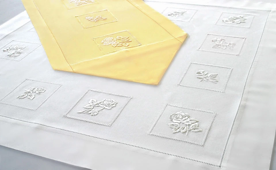 Handarbeiten Tischdecken Sonnenblumen à Jour oder 5 Anderen Designe : 90x90cm. - Image 4 of 4