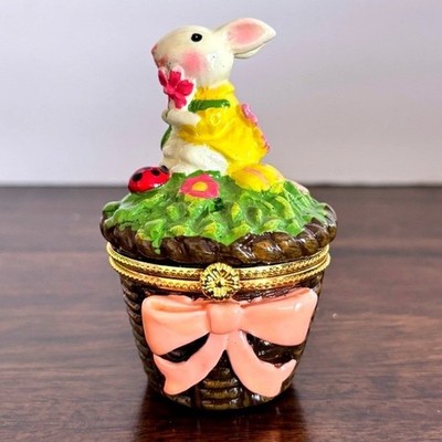 Bunny Rabbit Basket Decorative Hinged Keepsake Trinket Box Easter Floral Vintage