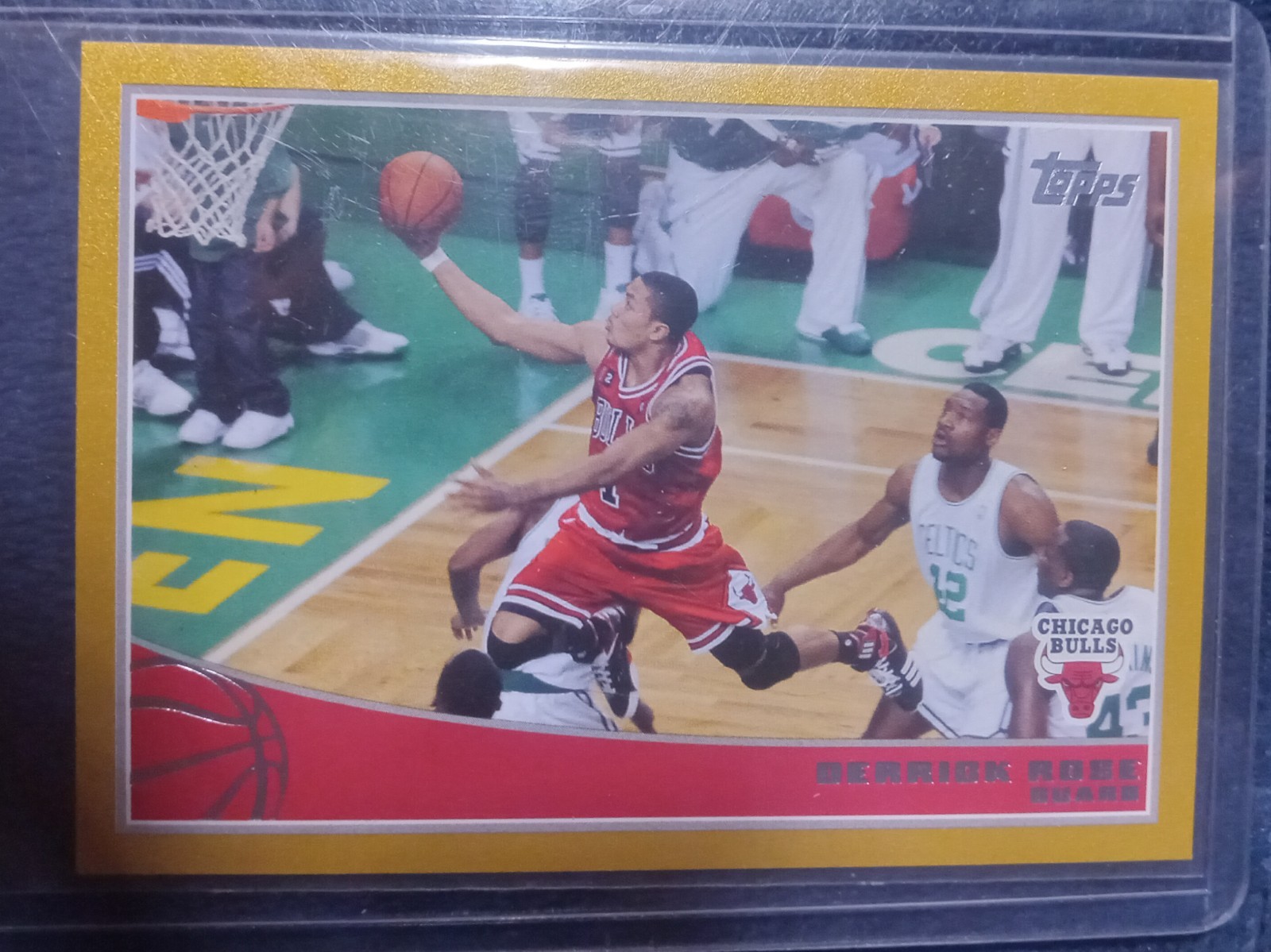Derrick Rose 2009-10 Topps #33 Gold Parallel /2009